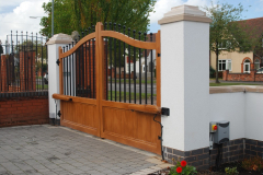 BenincaWoodEffectGates